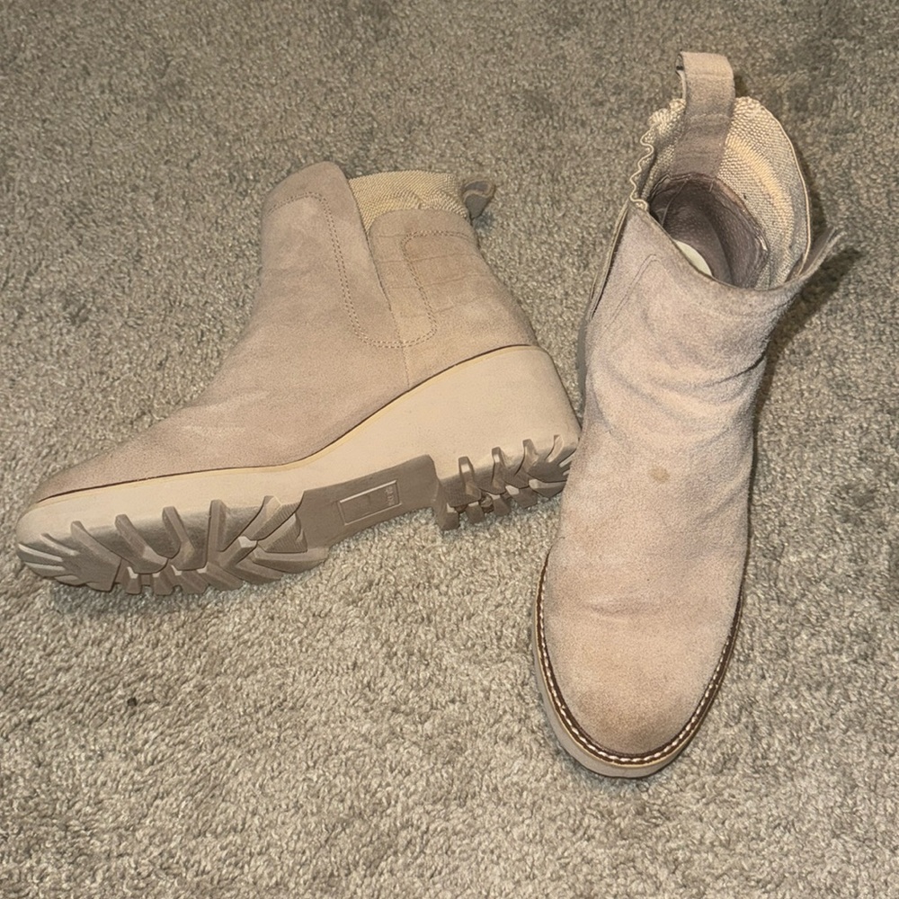 Dolce Vita booties